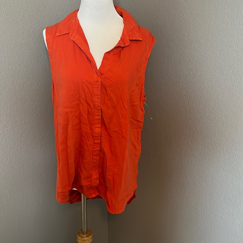 Bella Dahl button down top